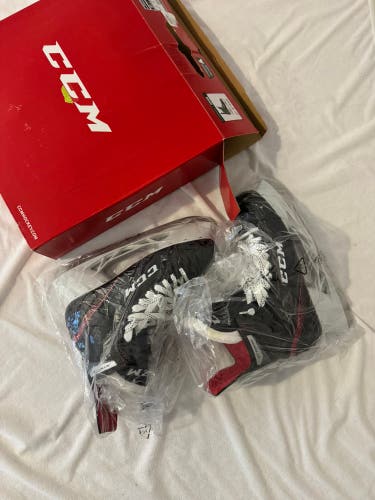 CCM JetSpeed FT455 Hockey Skates Regular Width 11 (New)
