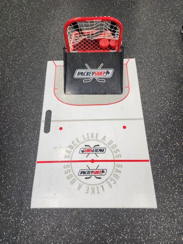 Used Hockeyshot Party Pucks Kit 11849-S000034012
