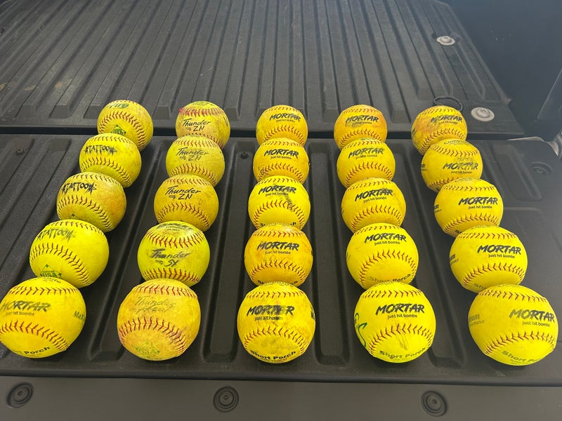 Mens 52/300 Slowpitch BP Softballs(Used)
