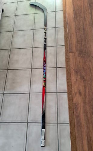 Senior CCM JetSpeed FT7 Right Handed Hockey Stick P29 70 Flex (New)