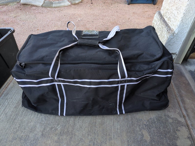 Flite Goalie Bag (Used) Wheeled