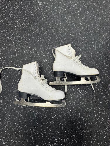 Used FIGURE SKATES WomensFigure Skate White Senior 7 11849-S000034038