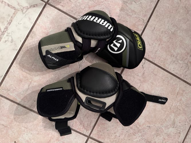 Senior Medium Warrior Alpha LX Pro Elbow Pads (Used)