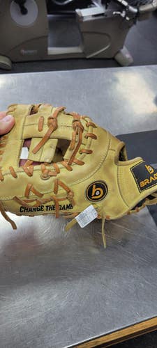 Used Bradley NEXT PLAY 12 IN BB/SB First Base LH Throw Brown 12" 11497-S000154028