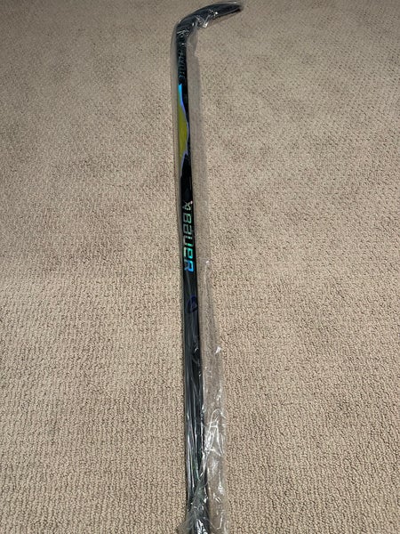 Intermediate Bauer Vapor FlyLite Left Hand Hockey Stick P90TM 65 Flex (New)