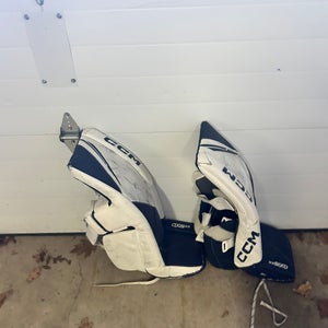 30" 2023 CCM Axis 2.5 Goalie Leg Pads (Used)