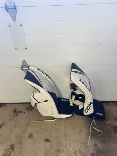 30" 2023 CCM Axis 2.5 Goalie Leg Pads (Used)
