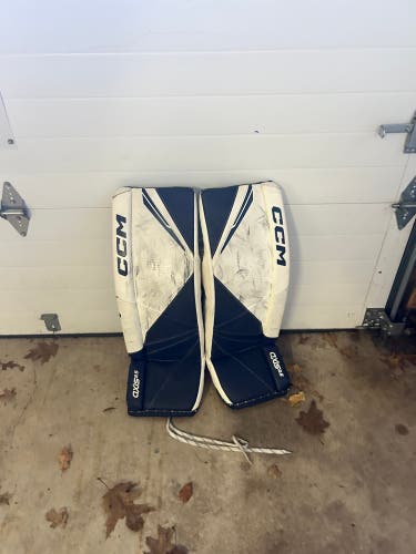 30" 2023 CCM Axis 2.5 Goalie Leg Pads (Used)