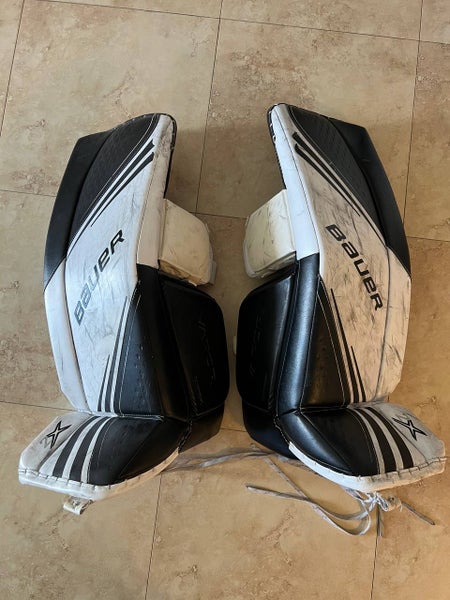 Medium Bauer Vapor 2X Goalie Leg Pads (Used)