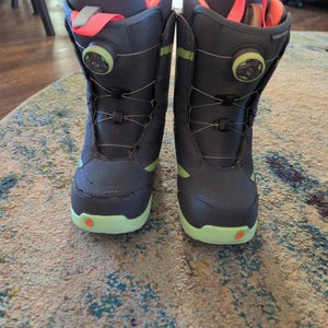 Women's Size M 6.5 (W 7.5) Burton Imprint 1 Snowboard Boots All Mountain (Used)