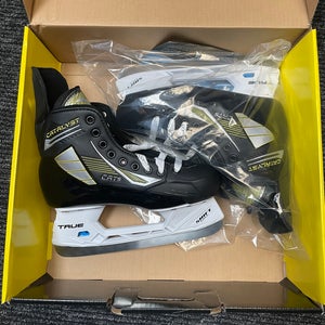 True Catalyst 5 Hockey Skates Size 7 (New)