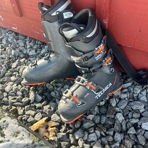 Mondo 28 & 28.5 Men's Tecnica All Mountain Mach Sport Ski Boots (Used)