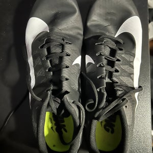 Nike track shoes basically brand new comes with spikes and tool