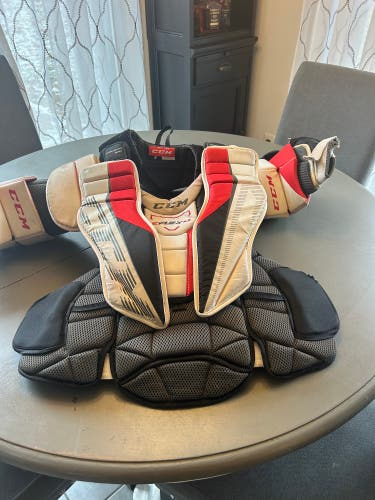 CCM EFlex 5.5 Goalie Chest Protector (Used)