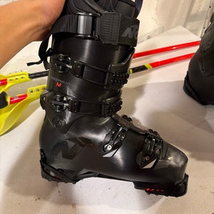 Mondo 26 & 26.5 Nordica Dobermann All Mountain Ski Boots (New)