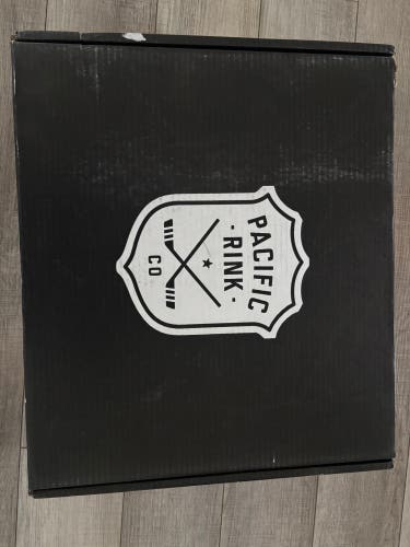 Bag (New) Pacific Rink Pond Pack