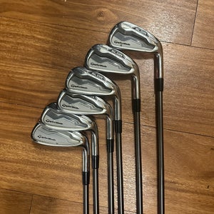 Men's 2014 TaylorMade SLDR Right Handed Iron Set Regular Flex Graphite Shaft (Used)