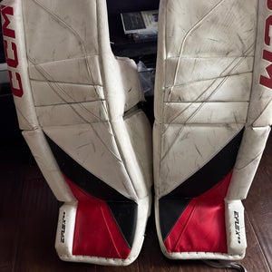 31" CCM EFlex 6 Goalie Leg Pads (Used)