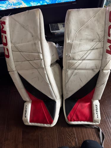 31" CCM EFlex 6 Goalie Leg Pads (Used)
