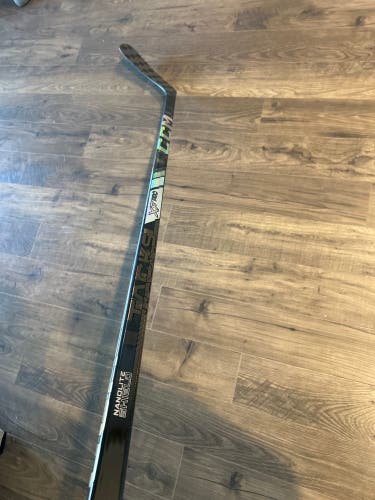 Senior CCM Tacks XF Pro Left Hand Hockey Stick P29 75 Flex (New)