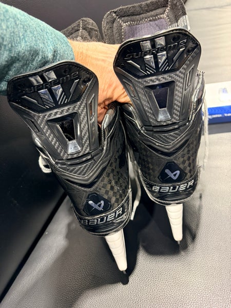2022 Bauer Supreme Mach Hockey Skates Regular Width 7 (Used)