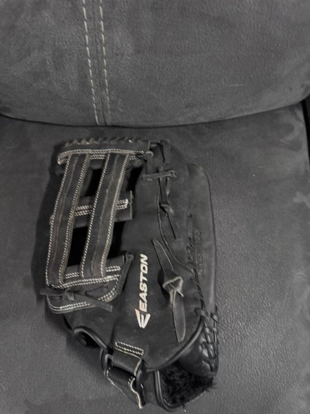 Easton Mako Elite MKESP1400 Glove, Black, 14 Inches (Used)