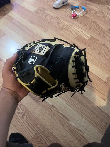 Rawlings Heart of the hide RH Catcher's Glove 34" (Used)