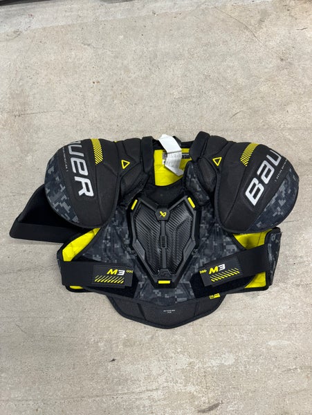 Men's Medium Senior Bauer Supreme M3 Shoulder Pads (Used)
