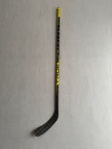 New Junior True Catalyst 9X Right Handed Hockey Stick 50 Flex TC2-5