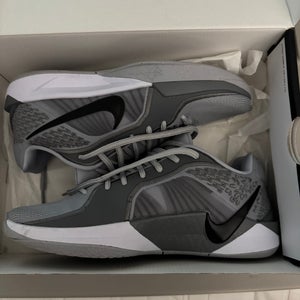 Men's Size M 7.5 (W 9) Nike Sabrina 2 Shoes (Used)