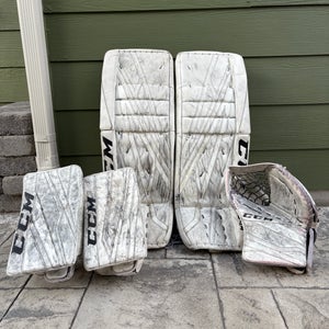 33" CCM Extreme Flex 4.9 Regular Goalie Full Set (Used)