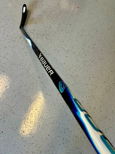 Bauer Valor FlyLite Intermediate, P28, Right, 55 Flex (New)