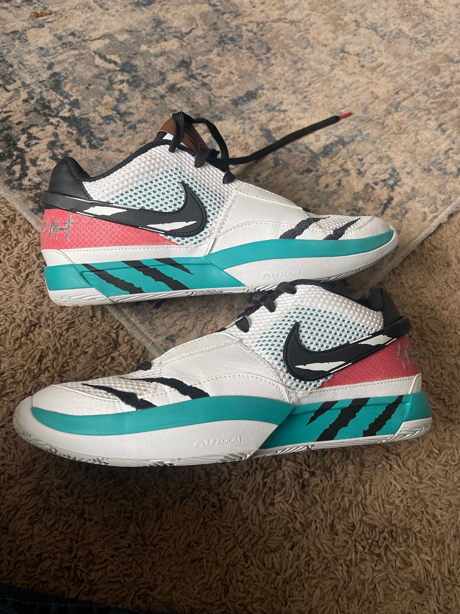 nike sneakers size 8.5