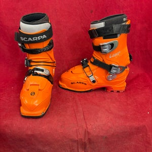 Mondo 25 & 25.5 Scarpa Alpine Touring Ski Boots (Used)