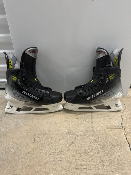 2023 Bauer Vapor Hyperlite 2 Hockey Skates 6.5 (Used)