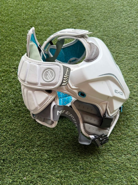 Small Youth Maverik Shift Shoulder Pads (Used)