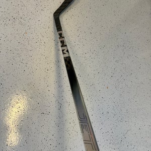 CCM JetSpeed FT8 Pro Intermediate, Right, P28, Flex 65, Silver, (New)