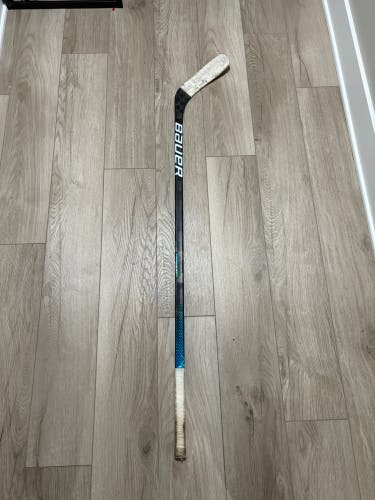 Junior Bauer Nexus Geo Right Handed Hockey Stick P88 50 Flex (Used)