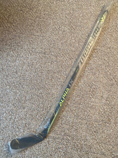Junior Warrior Alpha Lx 20 Right Hand Hockey Stick W03 (New)