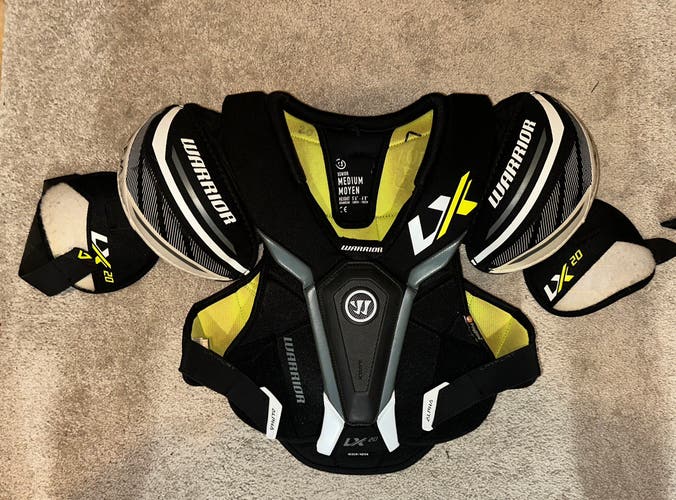 Men's Medium Senior Warrior ALPHA LX 20 Shoulder Pads Pro Stock (Used)