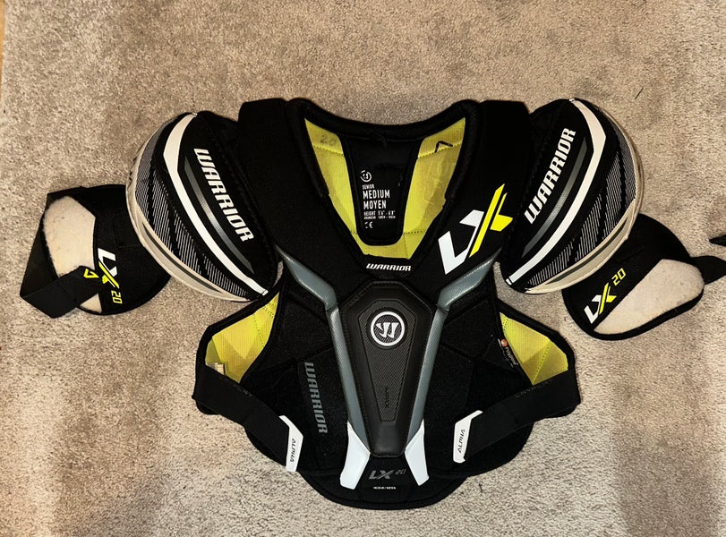 Men's Medium Senior Warrior ALPHA LX 20 Shoulder Pads Pro Stock (Used)