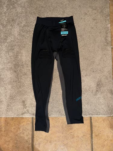Black Medium Women's Bauer Compression (New)