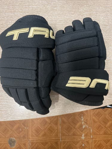 True Pro 4 Roll Gloves 13" (New)