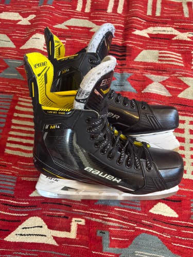 2022 Bauer Supreme M4 Hockey Skates Wide Width 10.5 (Used)