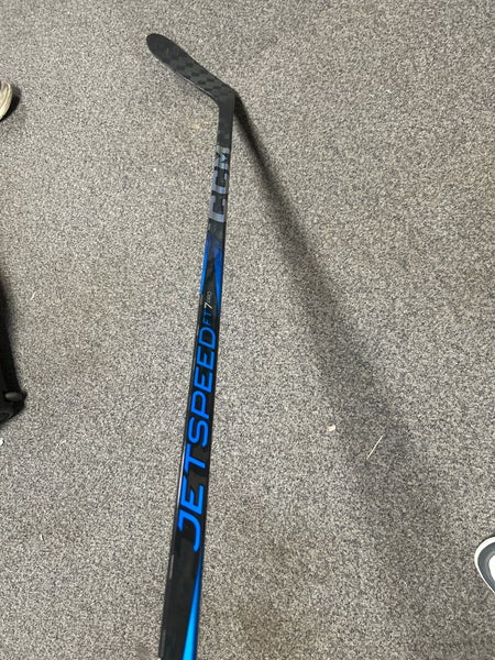 Senior CCM JetSpeed FT7 Pro Left Hand Hockey Stick P28 70 Flex Pro Stock (New)
