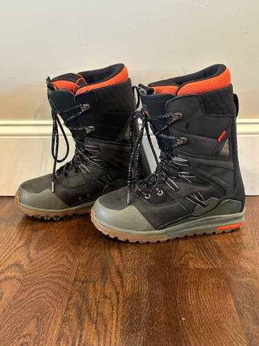 Men's Size M 11.0 (W 12.0) Vans Sequal Snowboard Boots Stiff Flex (Used)