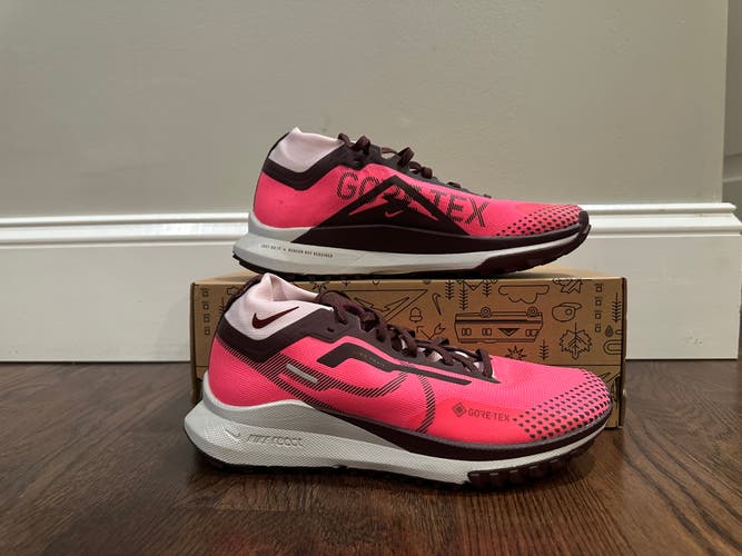 Pink Women's Size M 9.0 (W 10.0) Adult Nike Shoes (New)