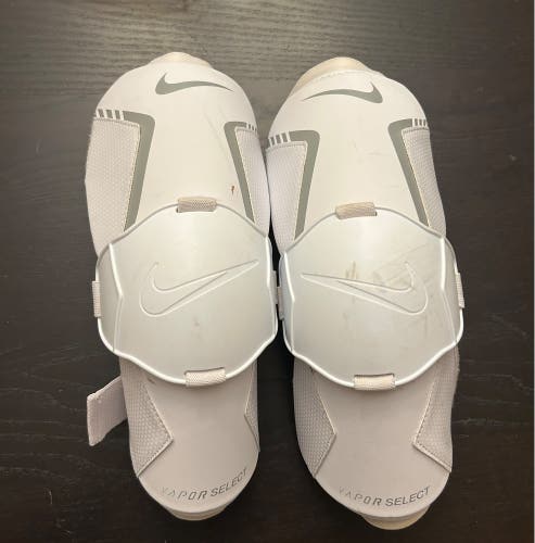 Medium Adult Nike vapor select Arm Pads (Used)