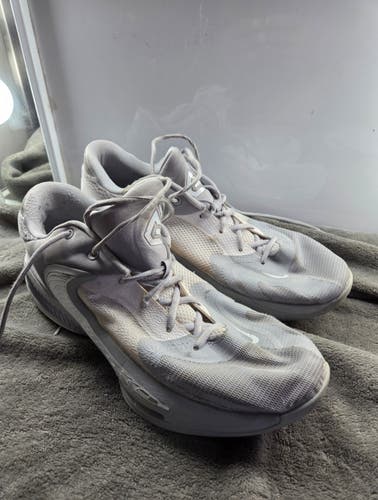 Nike Zoom Freak 4 TB White 2022 Basketball Shoes - Men's Size 15