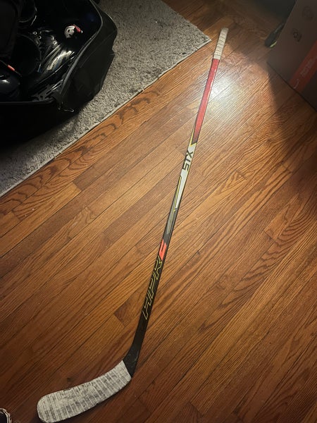 Senior STX Stallion HPR2 Right Handed Hockey Stick P92 85 Flex (Used)